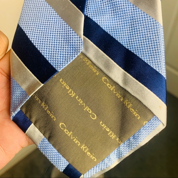 Calvin Klein Neck Tie - Picture 4 of 5